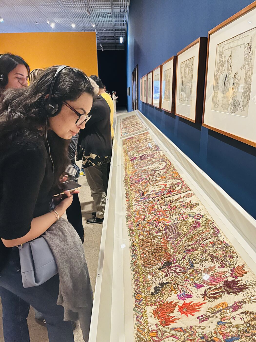 A closer look at the textile work